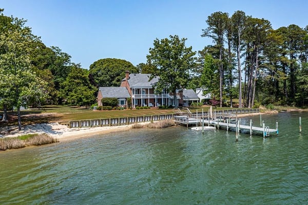 430 Harveys Neck Road, Wicomico Church, VA