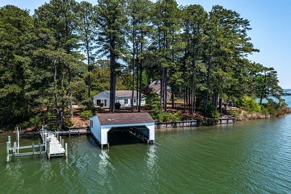 430 Harveys Neck Road, Wicomico Church, VA