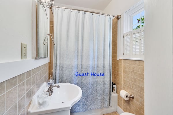 430 Harveys Neck Road, Wicomico Church, VA
