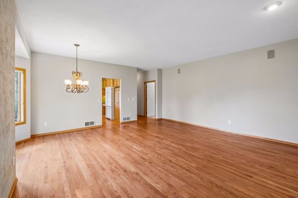 4020 Kindred Way, Lake Elmo, MN