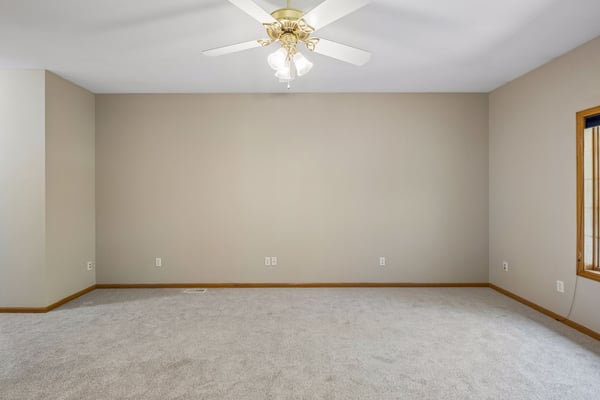 4020 Kindred Way, Lake Elmo, MN