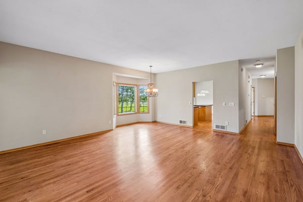 4020 Kindred Way, Lake Elmo, MN