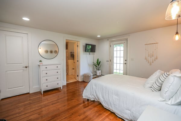 19 Main Street, New Ipswich, NH