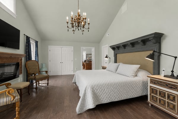 4 Elm Hill Road, Peterborough, NH