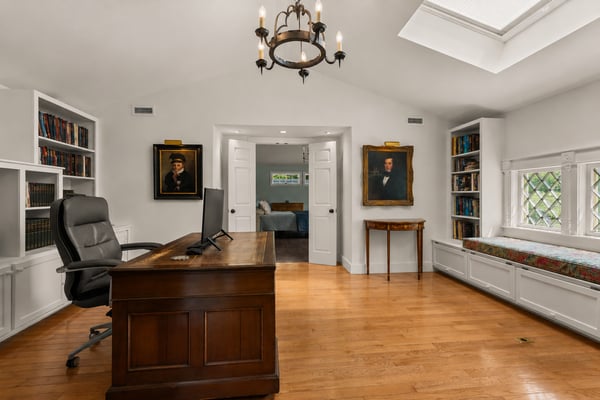 4 Elm Hill Road, Peterborough, NH