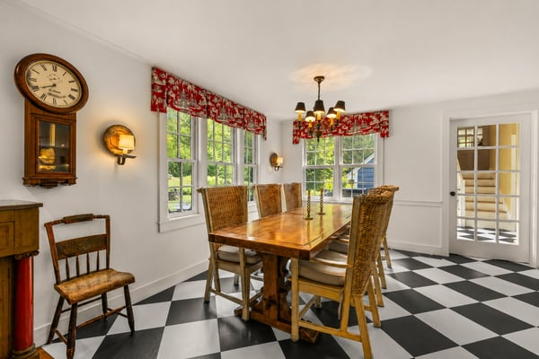 4 Elm Hill Road, Peterborough, NH