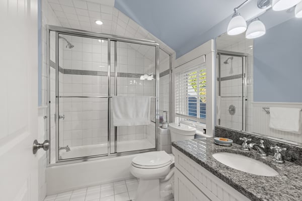 24 Wisteria Drive, Dover, NH