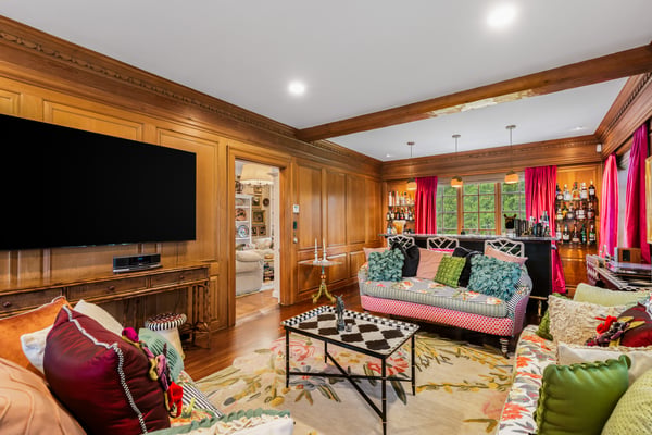 12 Willow Avenue, North Hampton, NH