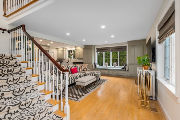 12 Willow Avenue, North Hampton, NH