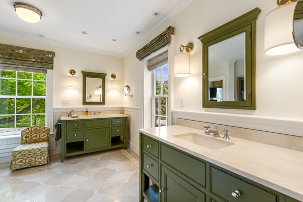 12 Willow Avenue, North Hampton, NH
