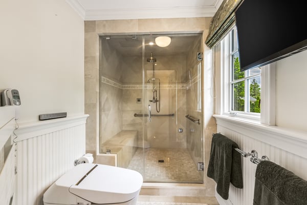 12 Willow Avenue, North Hampton, NH