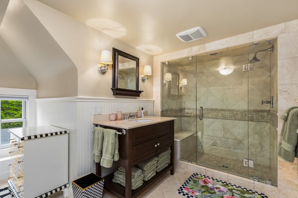 12 Willow Avenue, North Hampton, NH