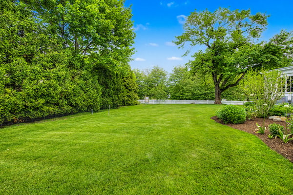 12 Willow Avenue, North Hampton, NH