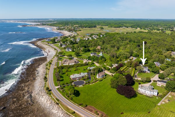 12 Willow Avenue, North Hampton, NH