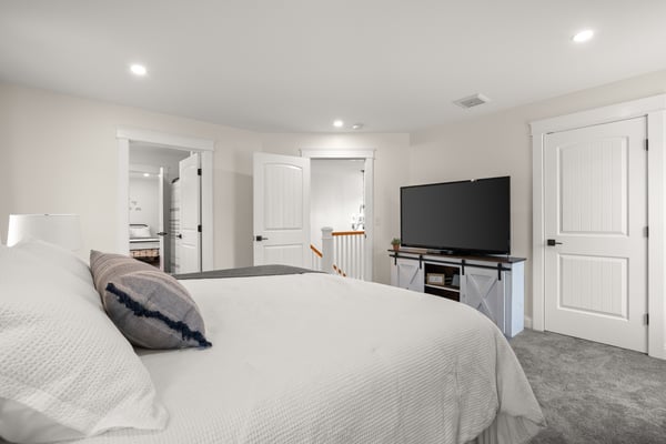 9 French Cross Rd, Madbury, NH