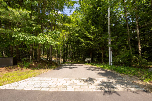 1539 Province Road, Strafford, NH