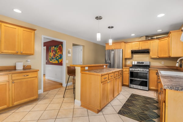 33 Piscataqua Road, Dover, NH