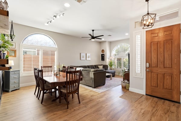 287 W Oxford Ln, Gilbert, AZ