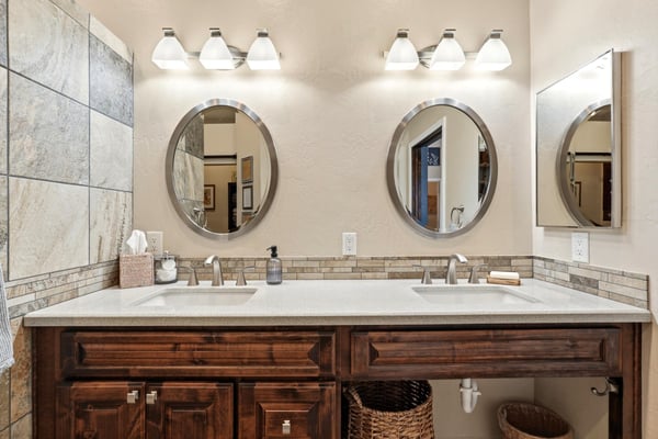 287 W Oxford Ln, Gilbert, AZ