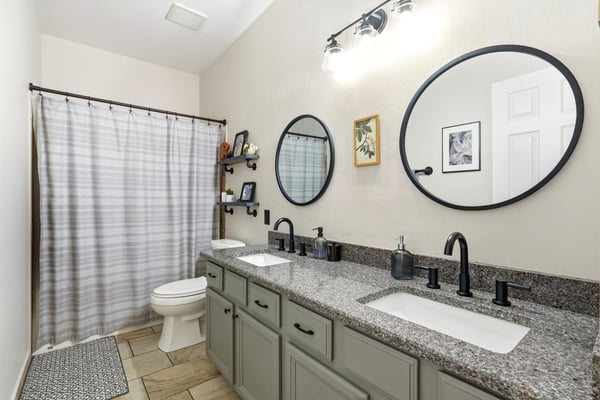 287 W Oxford Ln, Gilbert, AZ