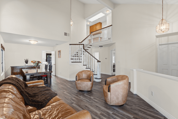 3806 Lost Springs Dr, Calabasas, CA