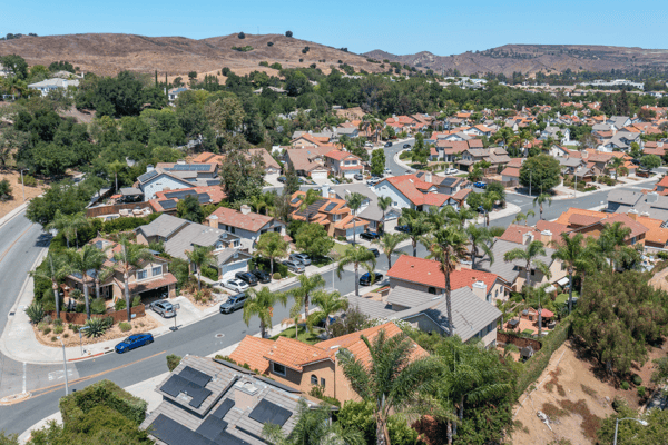 3806 Lost Springs Dr, Calabasas, CA