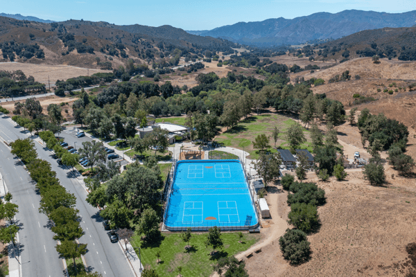 3806 Lost Springs Dr, Calabasas, CA