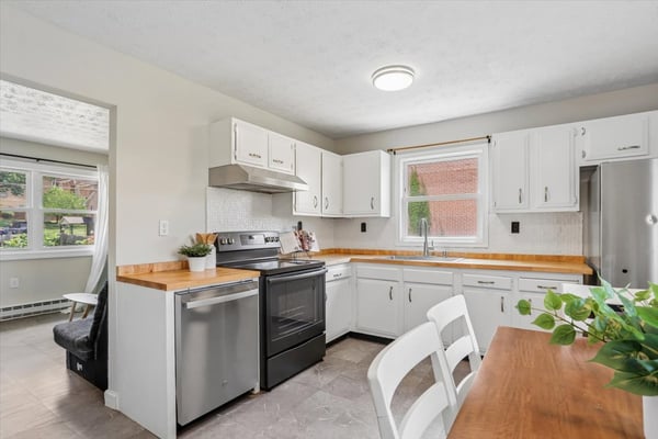205 S Shenandoah Ave, Front Royal, VA