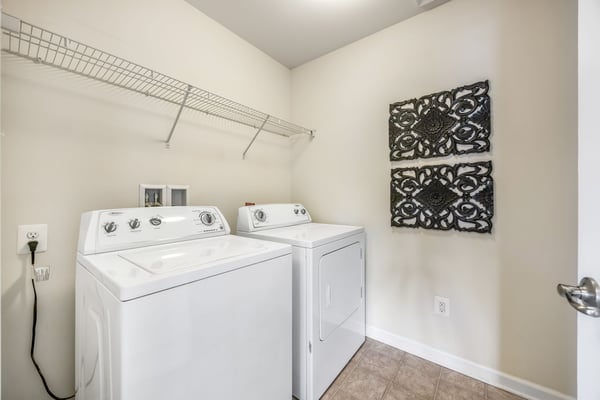 41833 Walden Knoll Ct, Aldie, VA