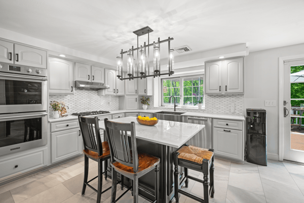 37 Birchwood Cir - UNDER CONTRACT!, Bedford, NH
