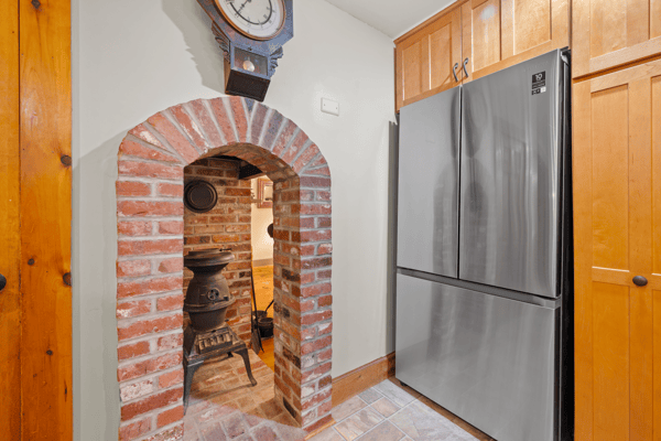 9 Checkerberry Ln, Bedford, NH