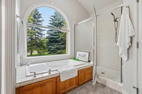 576 E Riverchase Way, Eagle, ID
