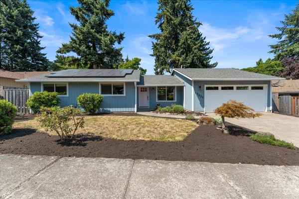 12025 SW Springwood Dr, Tigard, OR