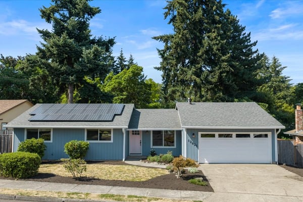 12025 SW Springwood Dr, Tigard, OR