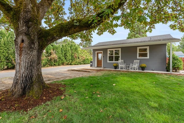 16366 Front Ave, Oregon City, OR