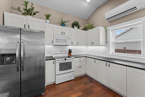 16366 Front Ave, Oregon City, OR