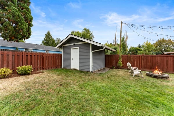 16366 Front Ave, Oregon City, OR