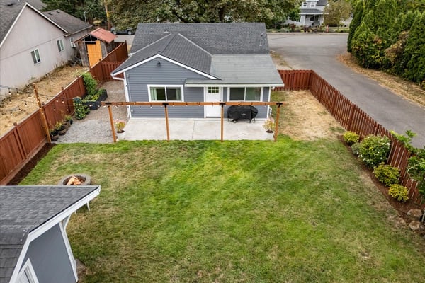 16366 Front Ave, Oregon City, OR
