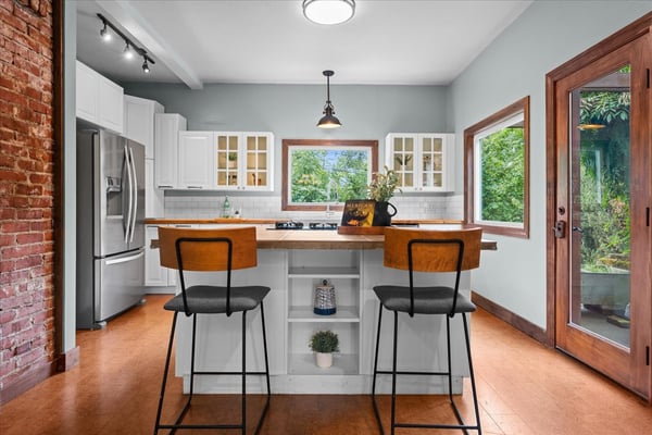 12260 SW Butner Road, Portland, OR