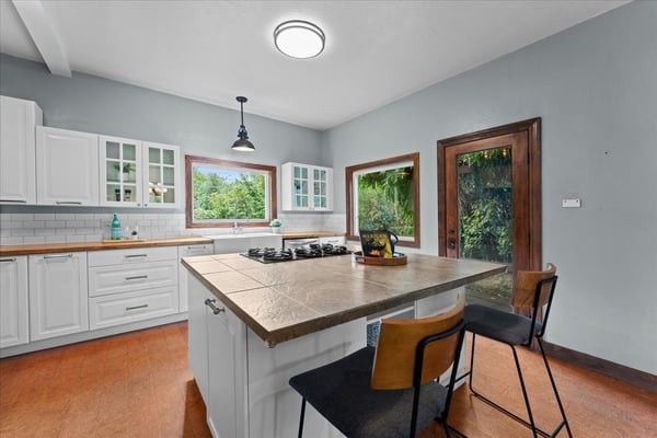 12260 SW Butner Road, Portland, OR