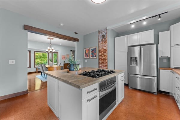 12260 SW Butner Road, Portland, OR