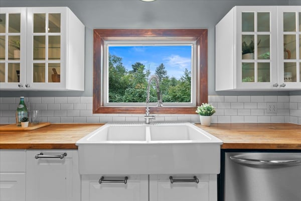 12260 SW Butner Road, Portland, OR