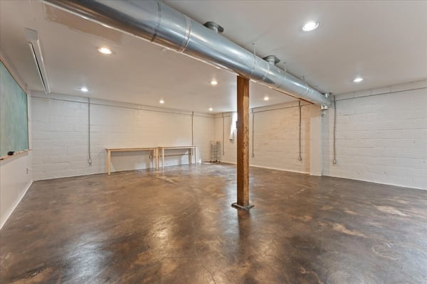 12260 SW Butner Road, Portland, OR