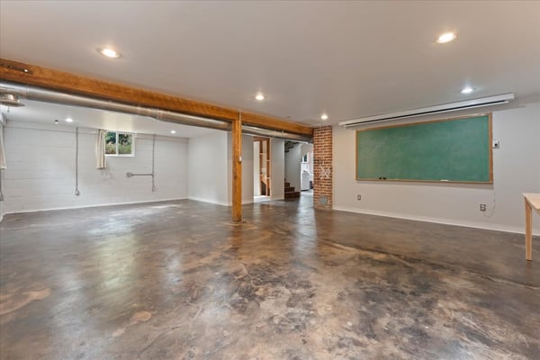 12260 SW Butner Road, Portland, OR
