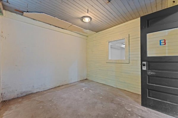 12260 SW Butner Road, Portland, OR