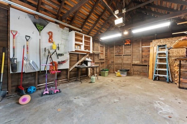 12260 SW Butner Road, Portland, OR