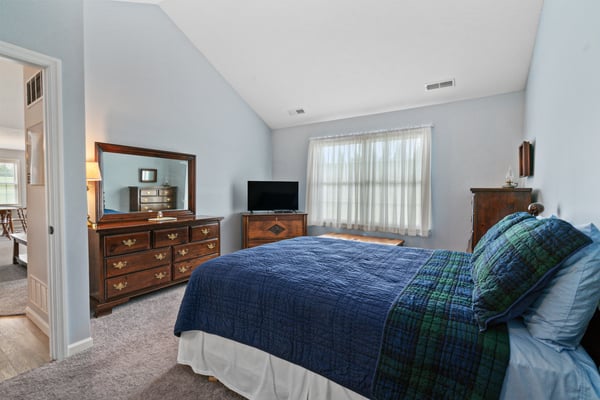 502 Stonecliff Ln, Butler, PA