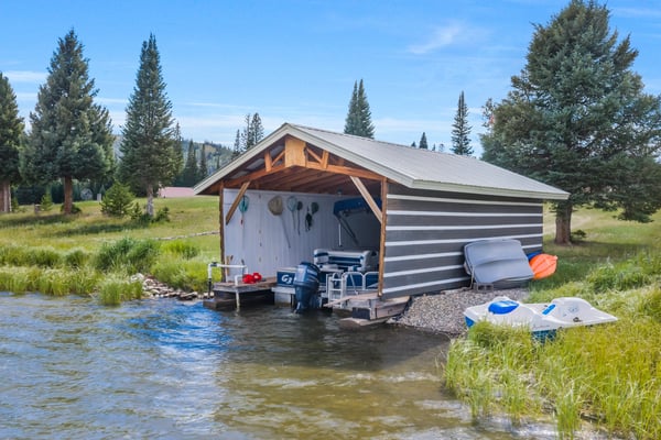 PEARL LAKE RANCH, Clark, CO
