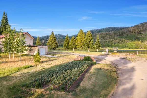 PEARL LAKE RANCH, Clark, CO