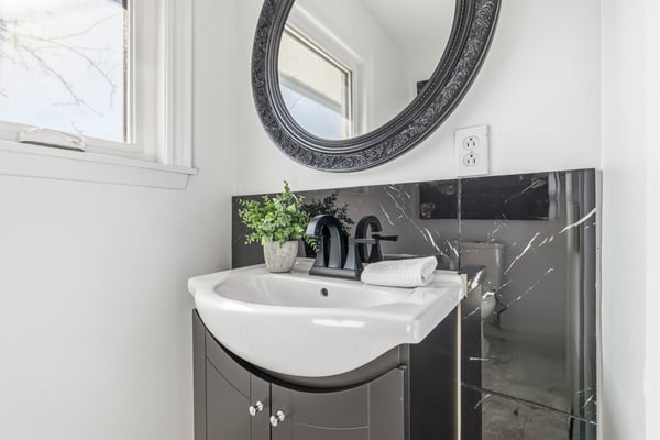 1270 Gainsborough Dr, 9, Oakville, ON